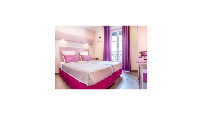 Pink Hotel poza 7