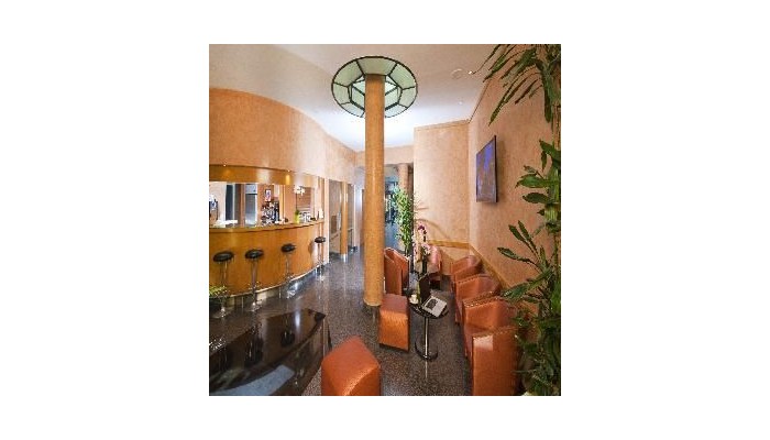 Opera Cadet Hotel poza 2