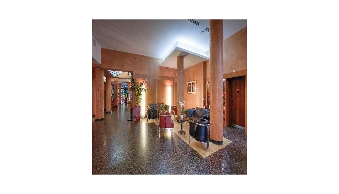 Opera Cadet Hotel poza 3