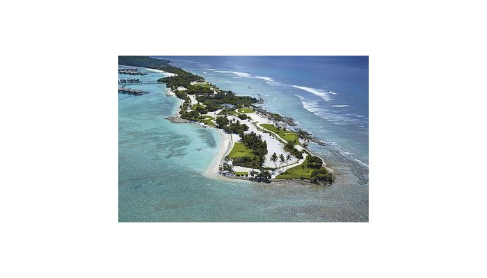 Shangri-la's Villingili Resort poza 2