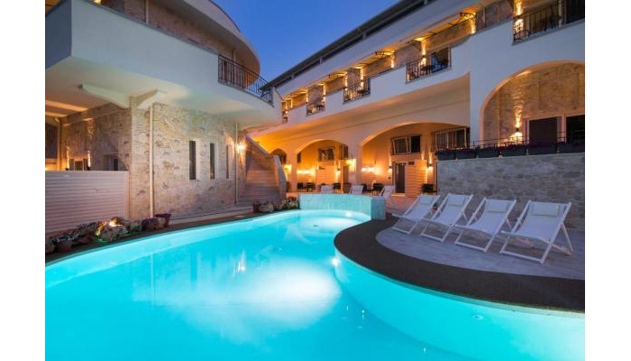 Hotel Neikos Mediterraneo Luxury Suites poza 10