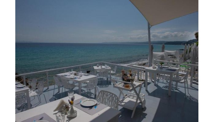 White Suites Resort poza 4