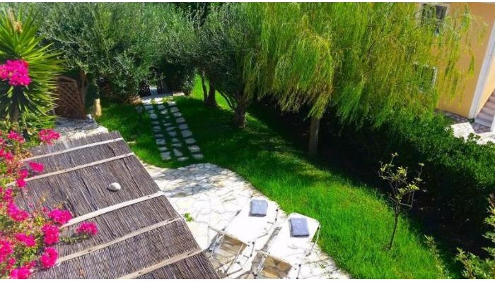 Menigos Resort poza 0