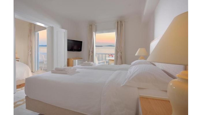 Saint John Hotel Villas & Spa poza 3