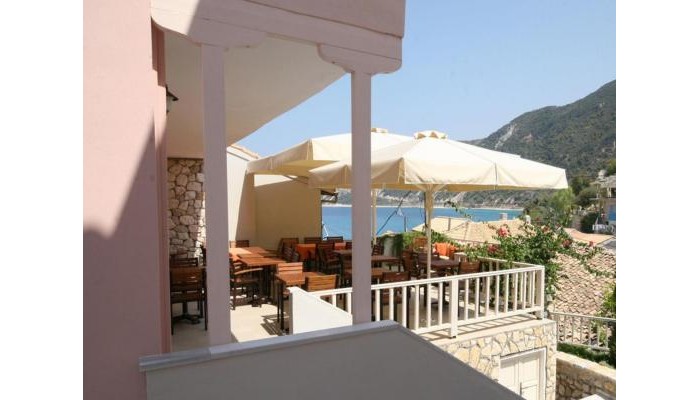 Ionis Hotel poza 6