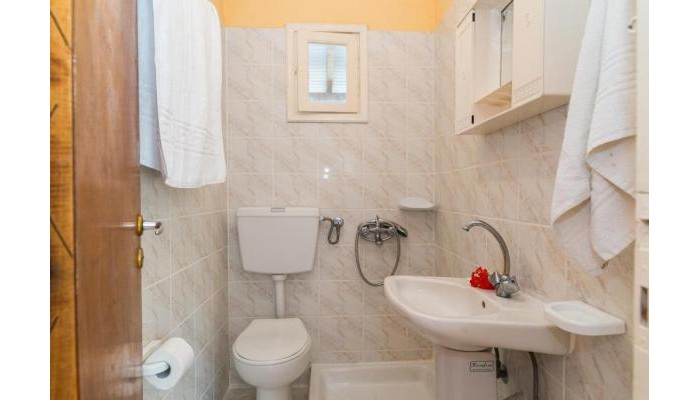 Roussas Studios And Apartments poza 12