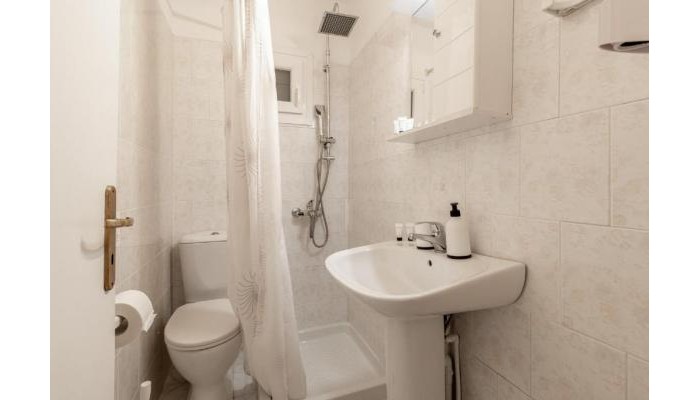 Zante Riva Studios poza 20