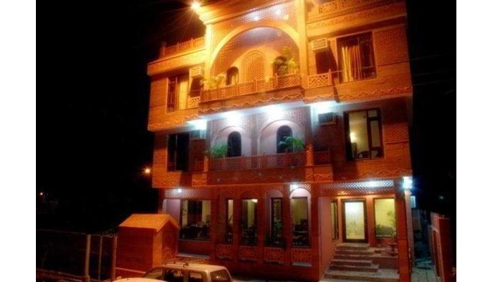 Hotel Siris 18 poza 0