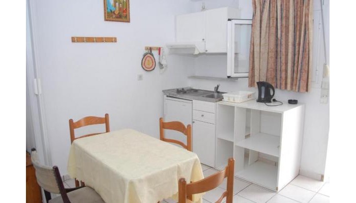 Amazona Apartments poza 10