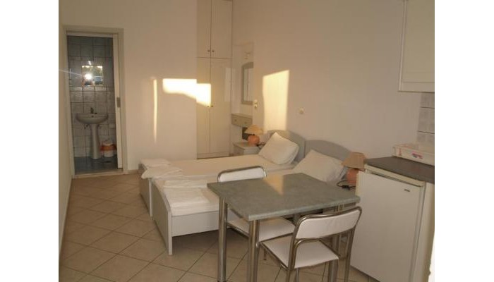 Cosmi Apartments poza 4