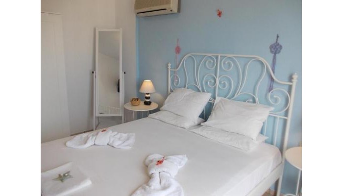 Manos Syros Apartments poza 4