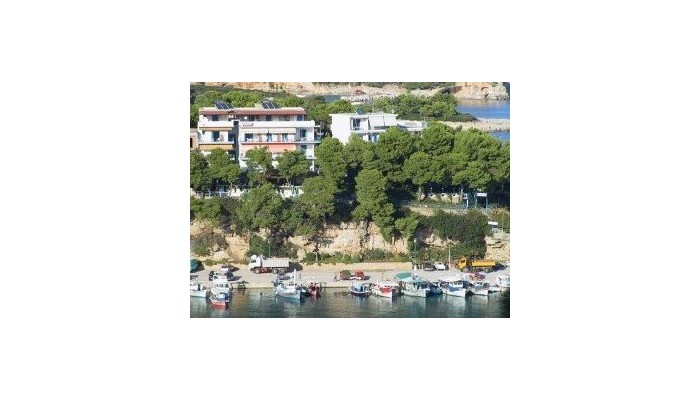 Hotel Kavos poza 1