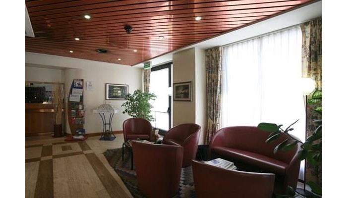 Hotel City poza 2