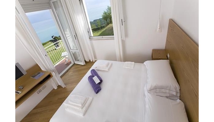 Hotel Emilia poza 4