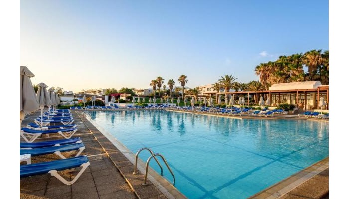 Annabelle Beach Resort poza 11