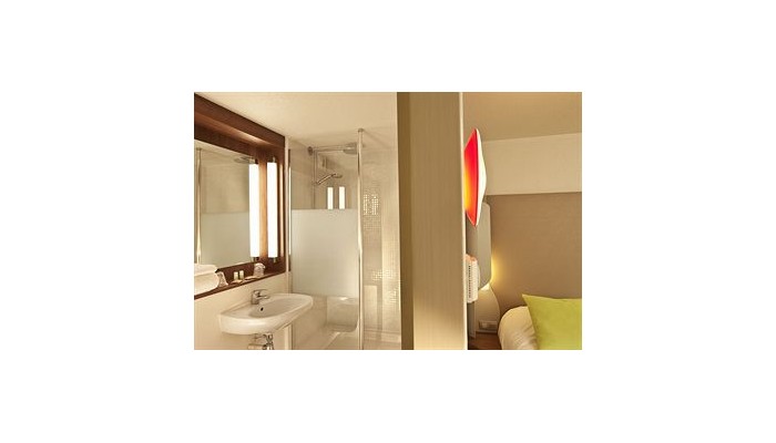 Hotel Campanile poza 8