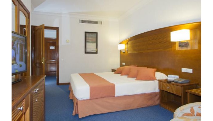 Lancelot Hotel poza 4