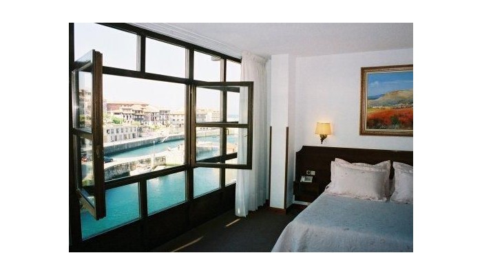 Hotel Las Rocas-llanes poza 6