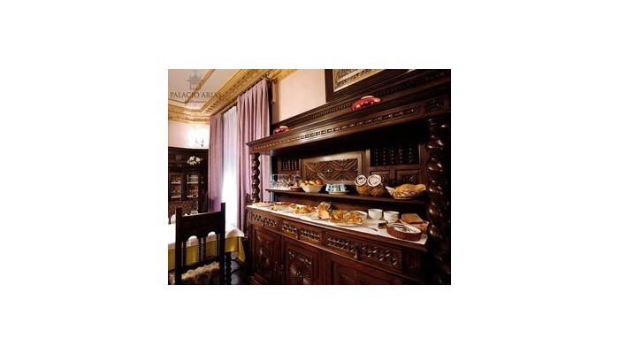 Hotel Palacio Arias poza 11