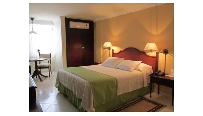 Hotel Majestic poza 3