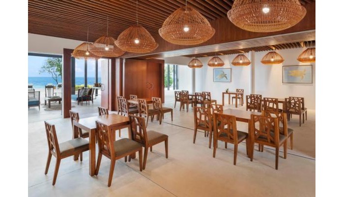 The Westin Maldives Miriandhoo Resort poza 16