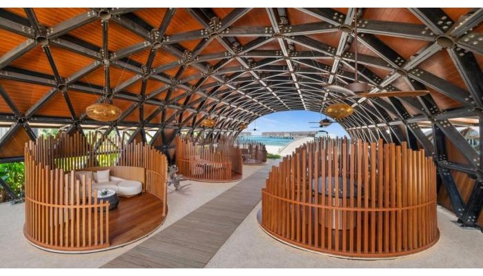 The Westin Maldives Miriandhoo Resort poza 15