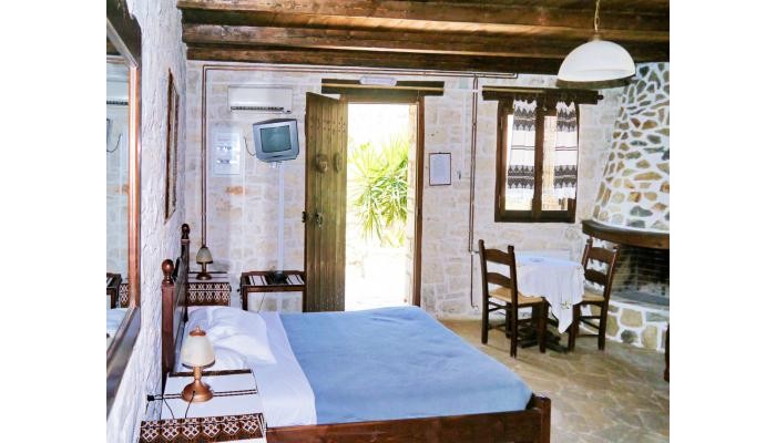 Stone Village (Ex Petrino Chorio) poza 6