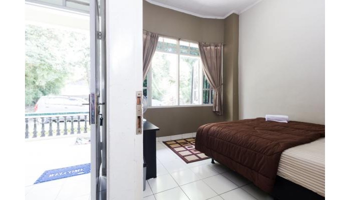 Hotel Pele Backpacker Guesthouse poza 8