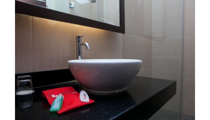Hotel Reddoorz Near Bandung Indah Plaza poza 2