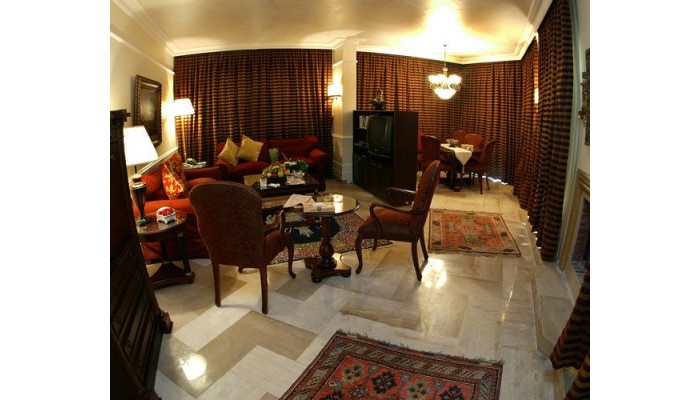 Takaya Suites Hotel poza 0