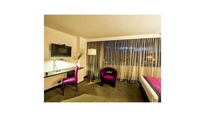 Hotel Exposuites Parque Central Bavaria poza 0