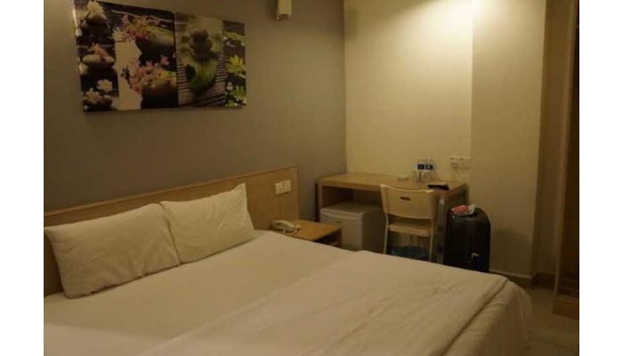 Iris Garden Hotel poza 0