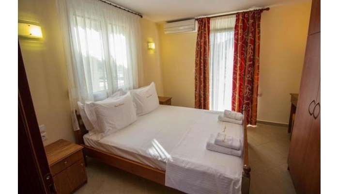 Hotel Parea Kalamitsi poza 5