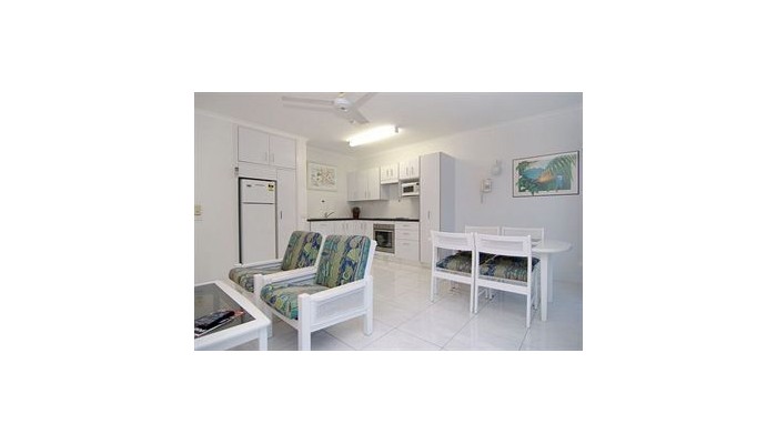 Agincourt Beachfront Apartments poza 4