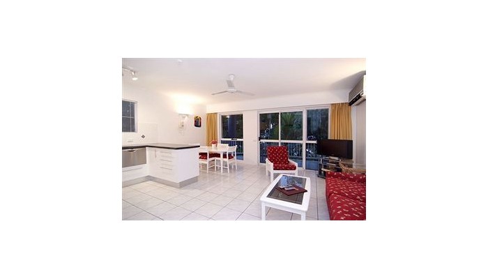 Agincourt Beachfront Apartments poza 6