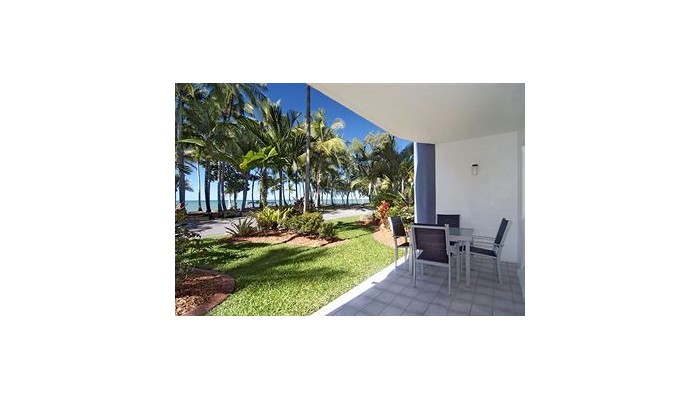 Agincourt Beachfront Apartments poza 10
