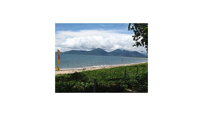 Australis Cairns Beach Resort poza 7