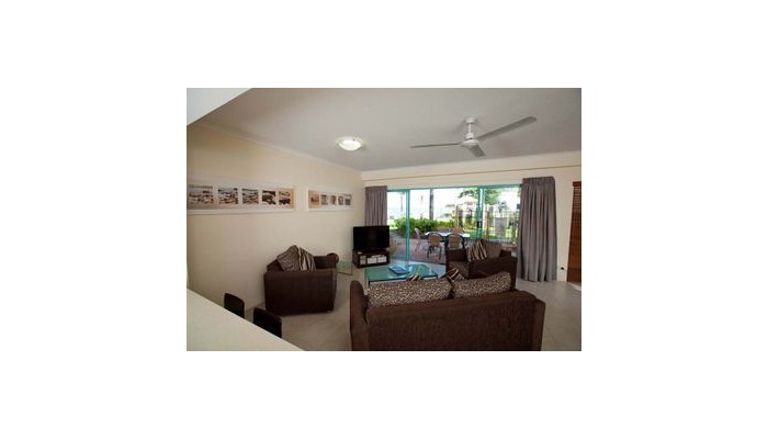 Coral Sands Beachfront Resort poza 11