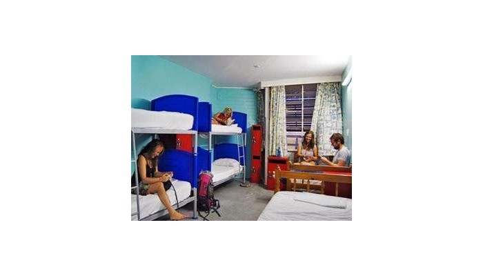 Hotel Nomads Esplanade Backpackers poza 2