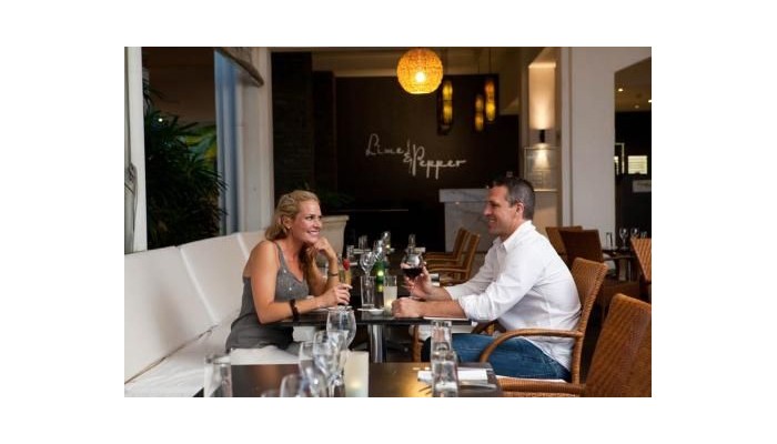 Hotel Peppers Beach Club And Spa Palm Cove poza 6