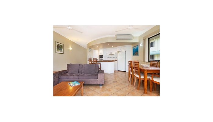 Mediterranean Beachfront Apartments poza 11