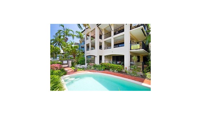 Mediterranean Beachfront Apartments poza 9