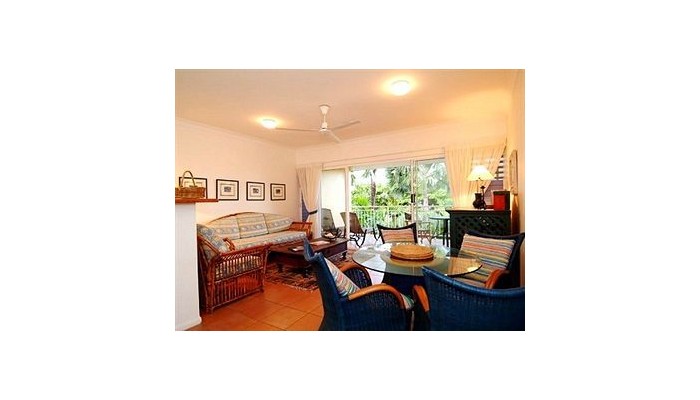 The York Beachfront Holiday Apartments poza 0