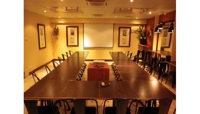 Royal Hotel Caen Centre poza 2