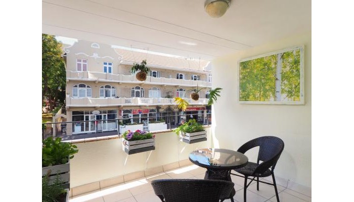 6 The Apartment poza 6