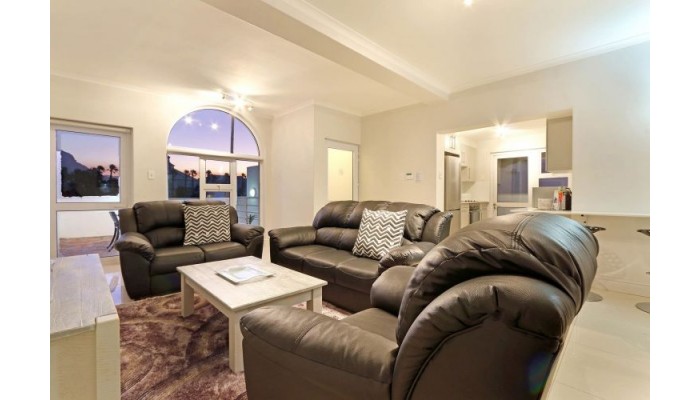 Camps Bay Beach Apartment poza 9