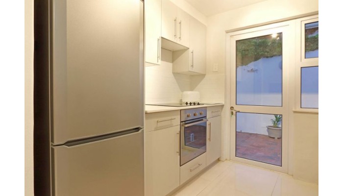 Camps Bay Beach Apartment poza 5