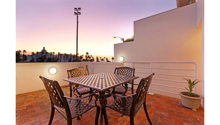 Camps Bay Beach Apartment poza 1