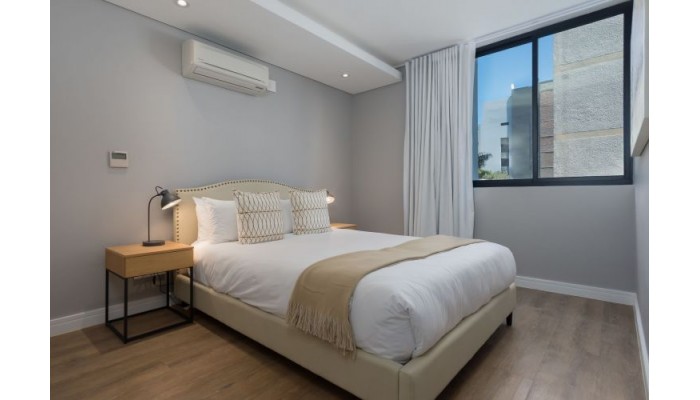Hotel Warwick 107 poza 1