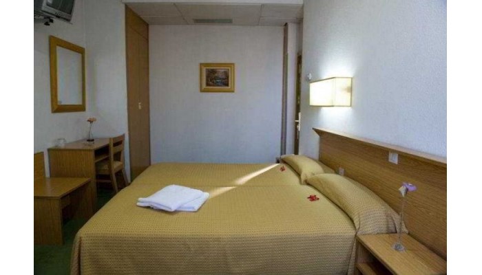 Madrisol Hotel poza 3